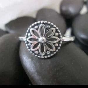 Kohl's Silver Floral Design Ring